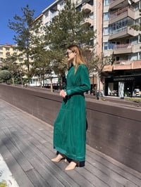 Misswhence 37838 Yeşil Etek Ucu Detaylı Elbise
