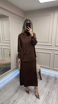 Misswhence 38015 Kahverengi Saten Etekli Takım