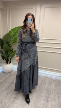 Misswhence 40812 Gri Kadife İşlemeli Elbise