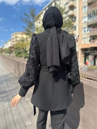 MY312 24S4229 Siyah Kolu Dantelli Ceket