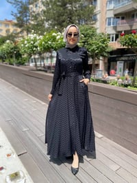 MY312 24S5203 Siyah Omzu Taşlı Elbise