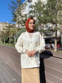 MY312 24S8209 Ekru Dantelli Düğmeli Hırka