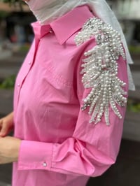 MY312 24S8247 Pembe Çift Omuz İşlemeli Gömlek