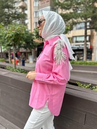 MY312 24S8247 Pembe Çift Omuz İşlemeli Gömlek