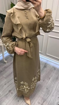 Nuss Triko 26Y2053 Sütlü Kahve Nakış İşleme Detaylı Elbise