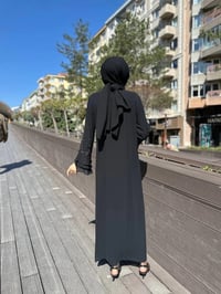 Qeffa Q158 Siyah Kolları Taş Detaylı Ferace