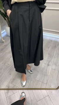 Wennora 1007 Siyah Cepleri Taş İşlemeli Takım