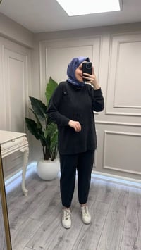Wennora 1020 Siyah Çiçek Desenli Takım