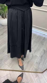Yusuf Özdemir 1630 Siyah Etek