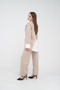 Asimetrik Kesim Gömlek Detaylı Blazer Ceket Pantolon Takım K8013 Bej