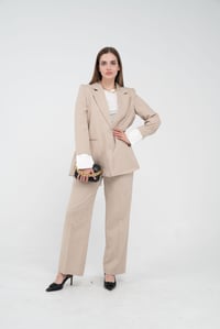 Asimetrik Kesim Gömlek Detaylı Blazer Ceket Pantolon Takım K8013 Bej