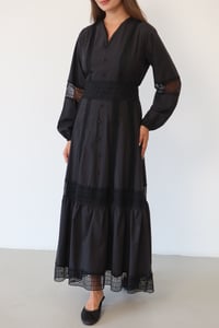 V Yaka Dantel Detaylı Uzun Elbise  1828