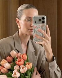 Clear Case MagSafe iPhone 16 Tulip Bloom Telefon Kılıfı