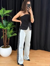 Kadın boru paça kot denim dantel detaylı pantolon