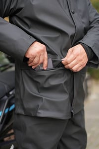 Nefes Alır Esnek Özel Üretim Dikişsiz Motorcu Yağmurluk