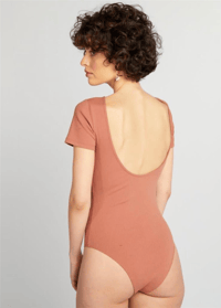 KİABİ KAŞKORSE FİTİLLİ DERİN SIRT DEKOLTELİ KISA KOLLU BODY