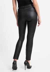 MONARİ SİYAH DERİ GÖRÜNÜMLÜ PANTOLON