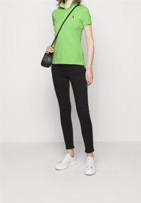 POLO YAKA T-SHİRT YEŞİL