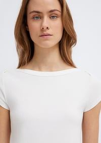 Mavi KISA KOLLU BASIC TİŞÖRT Kırık Beyaz Kırık Beyaz Kadın T-Shirt M1613807-70057