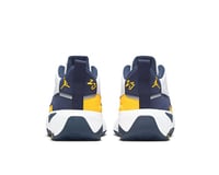 Nike JORDAN MAX AURA 7 Beyaz Erkek Basketbol Ayakkabısı