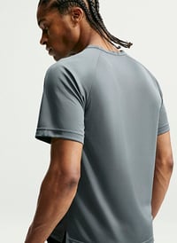 Nike M NK DF FLEX SS TOP Gri Erkek T-Shirt IF2136-084