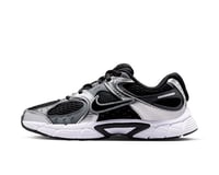 Nike Nike V5 RNR (Gs) Siyah Erkek Çocuk Günlük Spor Ayakkabı