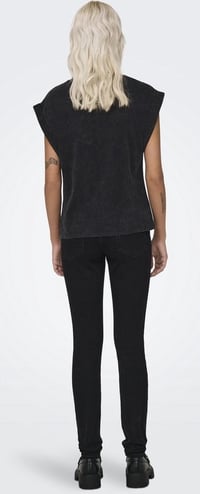 Only ONLDAHLIA S/S TEXT FOLD-UP TOP BOX JRS Siyah Kadın T-Shirt 15316644