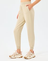Skechers W Essentials Jogger Sweatpant Bej Kadın Eşofman Alt S2610002-1550