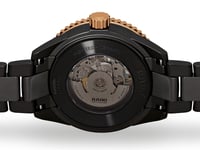 Rado Captain Cook High-Tech Seramic R32127162 Erkek Saati