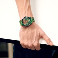 Swatch MOMA Limited Edition SUOZ333 Unisex Kol Saati