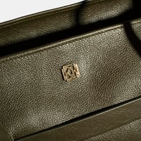 DE-12944 AW25 KADIN OMUZ ÇANTASI