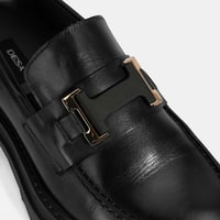 Erkek Siyah Metal Toka Detaylı Deri Loafer