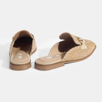 Kadın Bej Metal Aksesuarlı Hasır Terlik