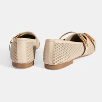 Kadın Bej Metal Toka Aksesuarlı Deri Babet