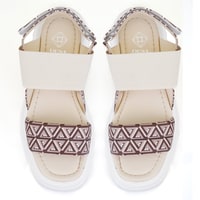 Kadın Bej Monogram Desenli Dolgu Topuklu Sandalet