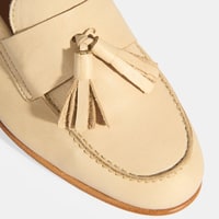 Kadın Bej Püskül Detaylı Deri Loafer