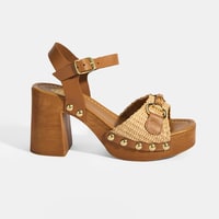 Kadın Bej Tokalı Aksesuarlı Detaylı Topuklu Sandalet