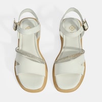 Kadın Beyaz Ayarlanabilir Tokalı Taş Detaylı Deri Sandalet