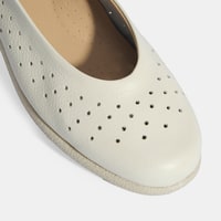 Kadın Beyaz Perforeli DesaComfort Günlük Ayakkabı