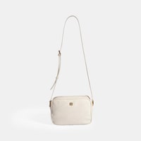 Kadın Beyaz Postacı Çantası