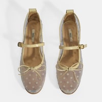 Kadın Beyaz Puantiyeli Toka Aksesuarlı Babet