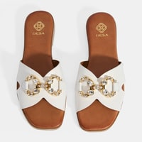 Kadın Beyaz Taşlı Toka Aksesuarlı Deri Terlik