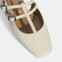 Kadın Beyaz Tokalı Deri Günlük Ayakkabı