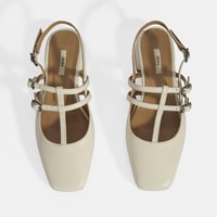 Kadın Beyaz Tokalı Deri Günlük Ayakkabı