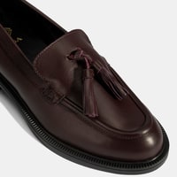 Kadın Bordo Püskül Detaylı Deri Loafer