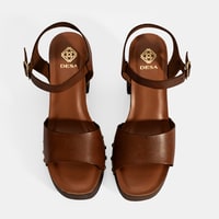 Kadın Kahve Ayarlanabilir Tokalı Deri Topuklu Sandalet