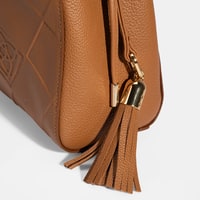 Kadın Kahve Püskül Aksesuarlı Deri El Çantası