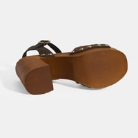 Kadın Kahve Tokalı Aksesuarlı Detaylı Topuklu Sandalet