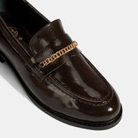 Kadın Kahve Zincir Aksesuarlı Deri Loafer
