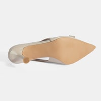 Kadın Krem Fiyonk Detaylı Rugan Topuklu Klasik Ayakkabı